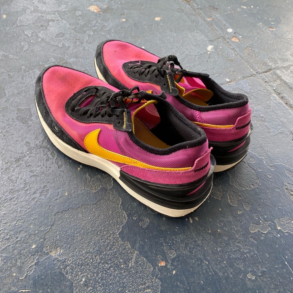 Nike Waffle One Sneakers